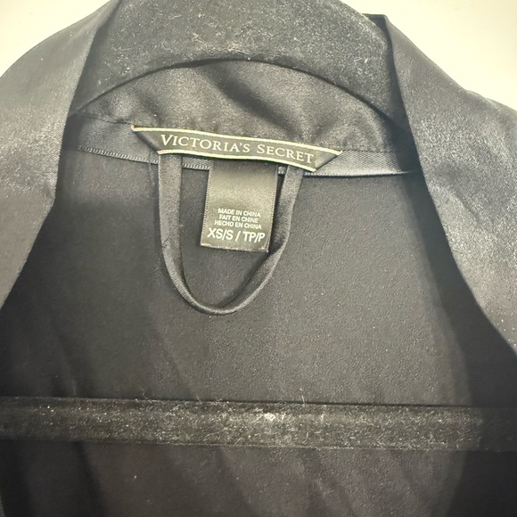 Victoria’s Secret Robe - Picture 3 of 5